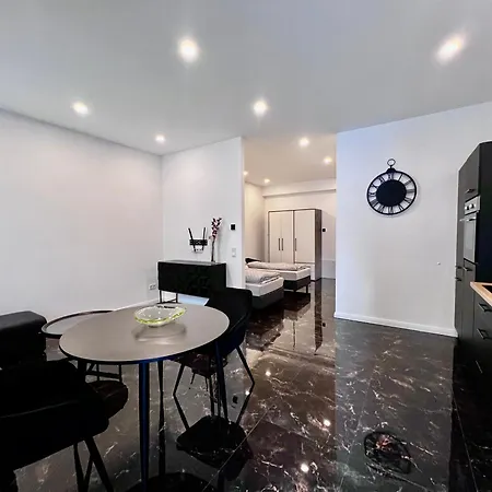 Werre Mit Smart-tv - Stilvol, Zentral & Wohnlich דירה לונה