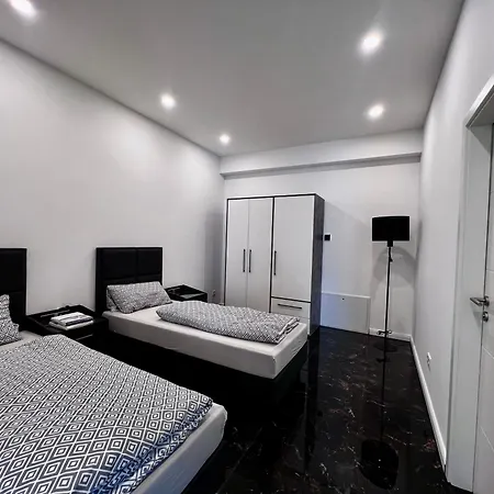 Werre Mit Smart-tv - Stilvol, Zentral & Wohnlich דירה *